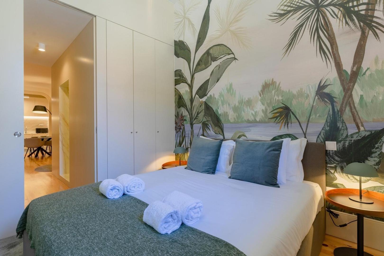 Spacious With Patio At Historic Center * Porto